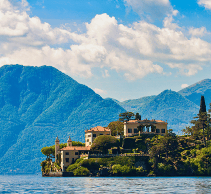 Uno splendido panorama della nostra destinazione "La Dolcevita", nel cuore del Lago di Como!