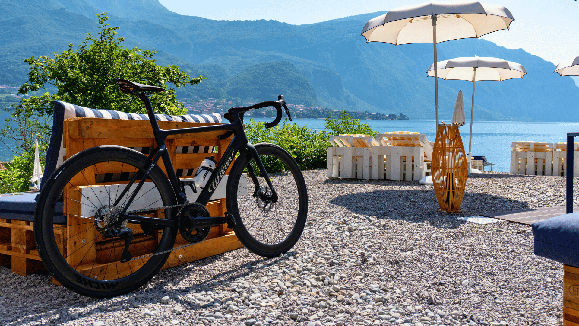 Noleggio bici sul Lago di Como — Bici da strada, Gravel ed E-Bike disponibili da Joule!